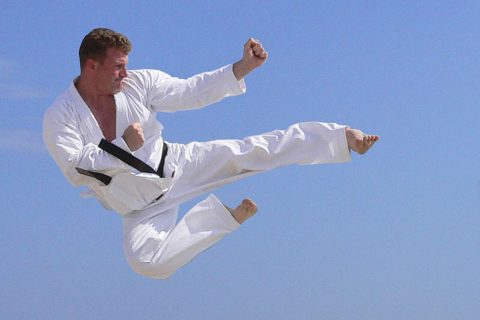 Sven Grote mit Yoko-Geri Tobi